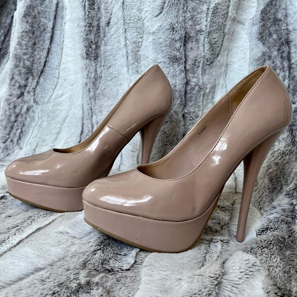 !!SOLD!! Charlotte Russe Nude Heels